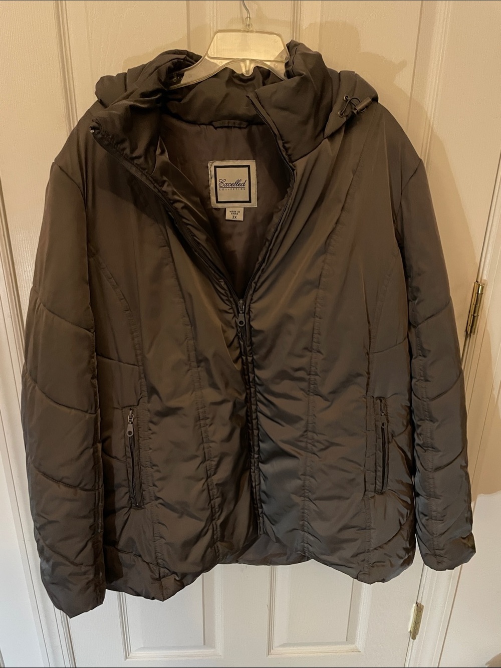 Women’s Excelled Hooded Insulated Puffer Jacket in Gray 3x
